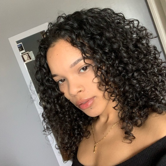 Meet your Posher, Shania - Picture 1 of 1